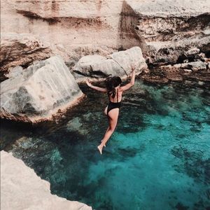 Meet your Posher, Kona